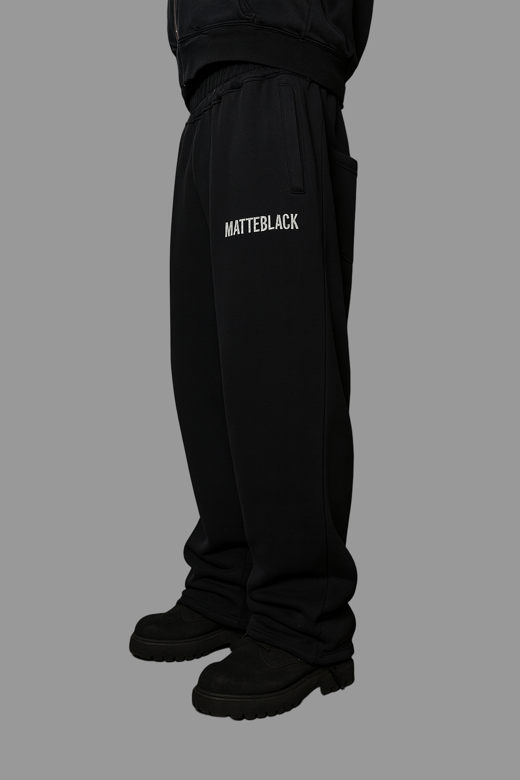 BLACK CORE SWEATPANTS